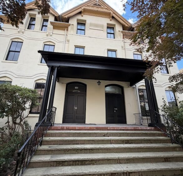 150 S Franklin st Apt #1